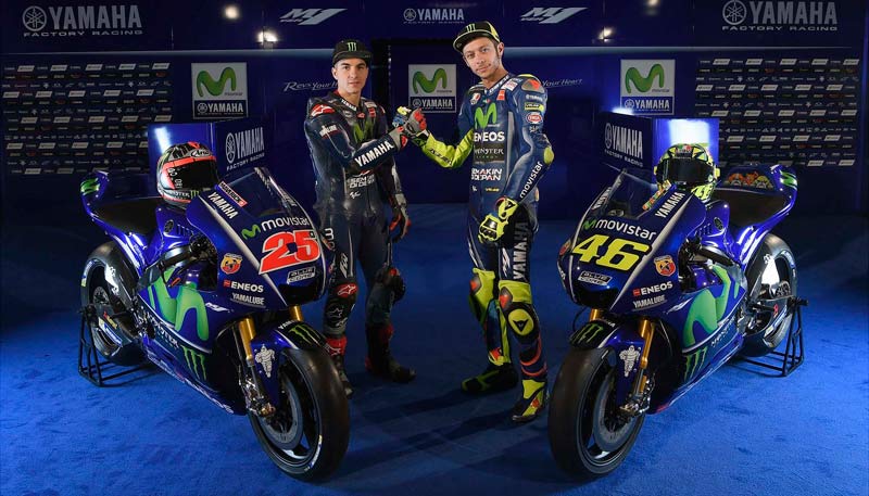 Fotos Viñales y Rossi nos enseñan sus Yamaha 2017