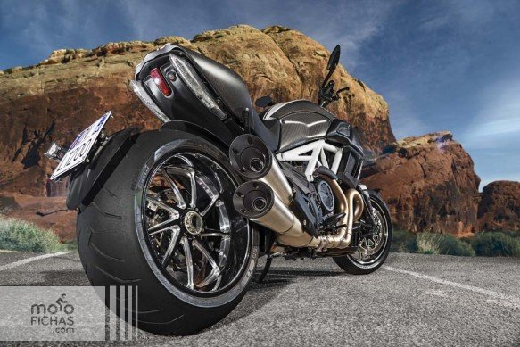 Fotos Nueva Ducati Diavel 2015 (vídeo)