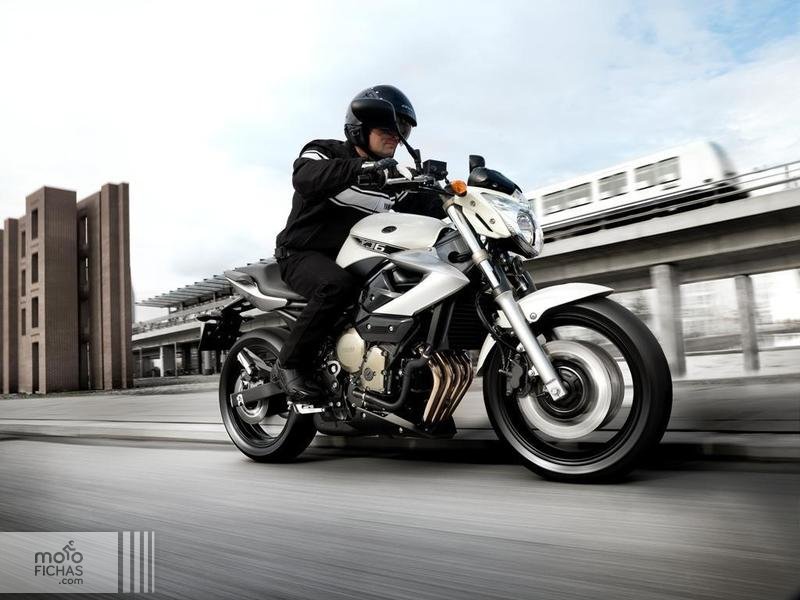 Fotos Gama Yamaha Diversion XJ6 en promoción