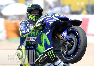 Fotos Rossi: "La victoria es importante, pero ganar así lo es más"