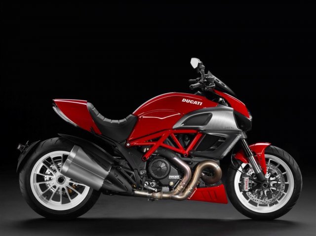 Ducati diavel 1300 deals