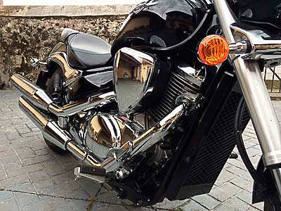 Detalles cromados Suzuki Intruder M800 Suzuki Intruder M800