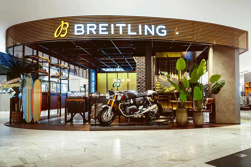 Triumph Breitling 3