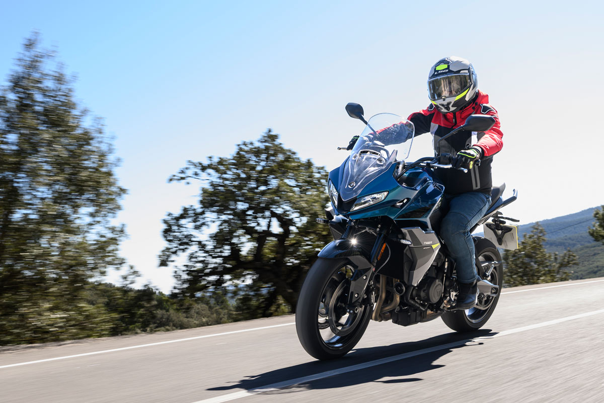 prueba triumph tiger sport 660 2026 accion 03
