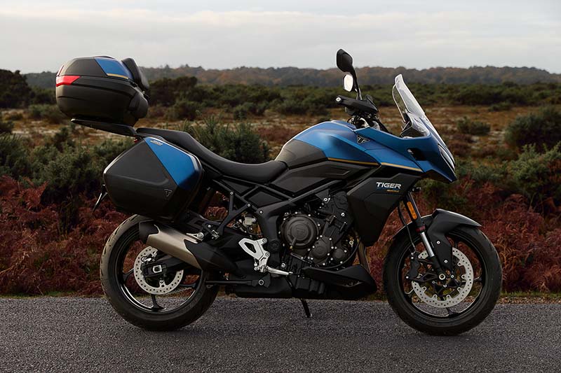 triumph tiger sport 800 tour 2026 01