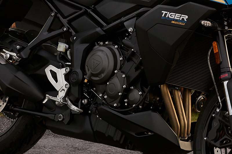 triumph tiger sport 800 tour 2026 02