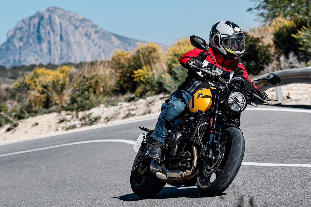 Fotos Prueba Triumph Trident 660 2026 (Vídeo)