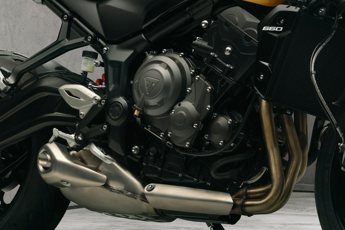 prueba triumph trident 660 2026 motor 02
