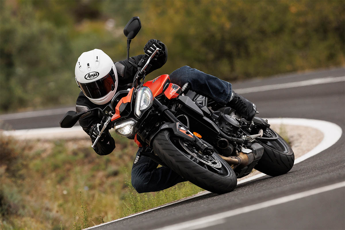 triumph warm up 2