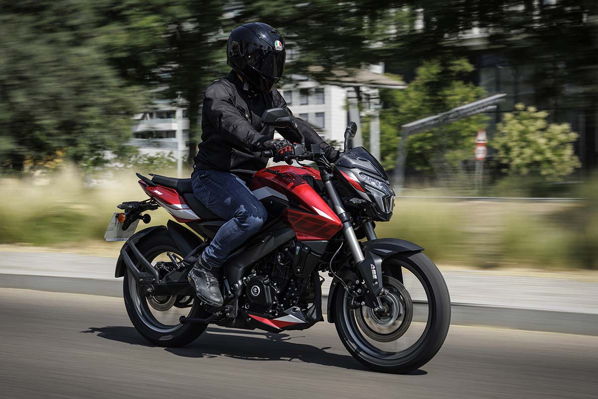 gama bajaj pulsar verano 01