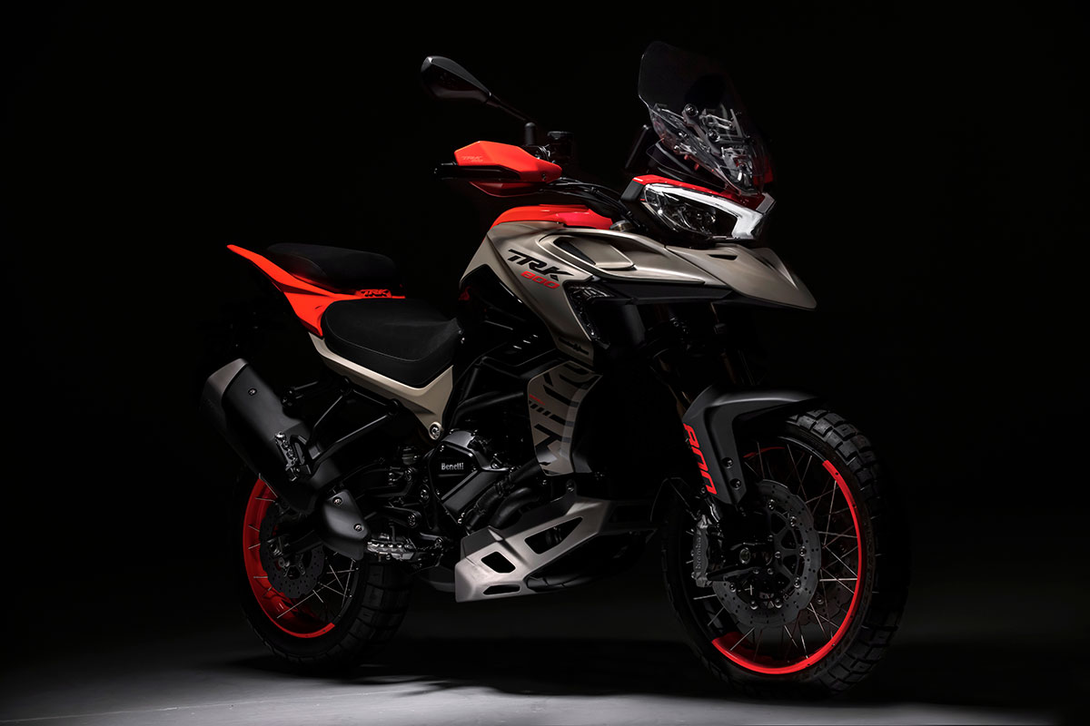 Fotos Novedades Benelli 2022: TRK 800 y Leoncino 125 (VIDEO)