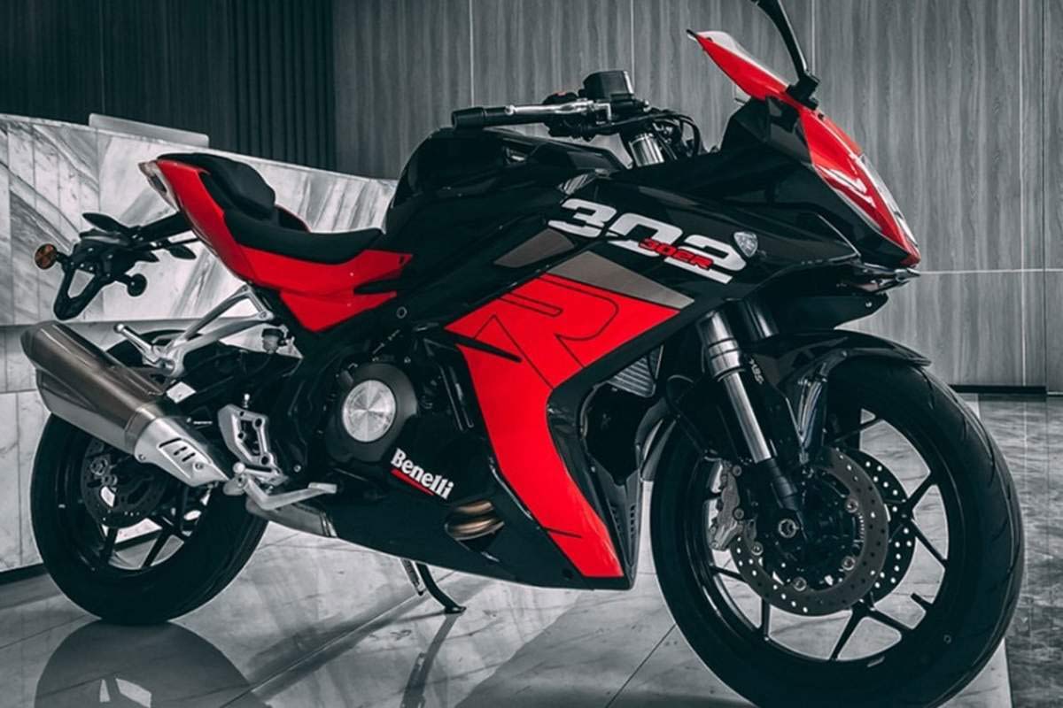 Benelli 302R 2021: deportiva A2 con sabor italiano