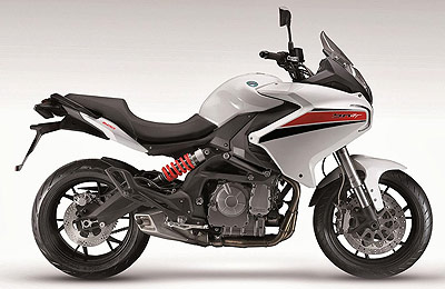Fotos Benelli BN 600 GT: turismo "low cost"