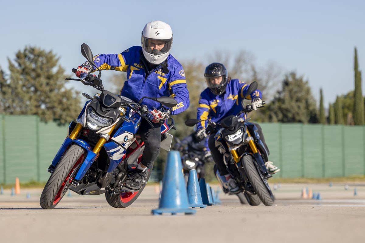 Fotos Mejora tu conducción en el Jarama junto a BMW Motorrad y la Escuela RACE