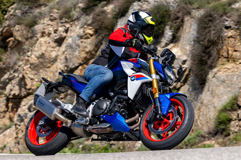 prueba bmw f 900 r xr 2025 7