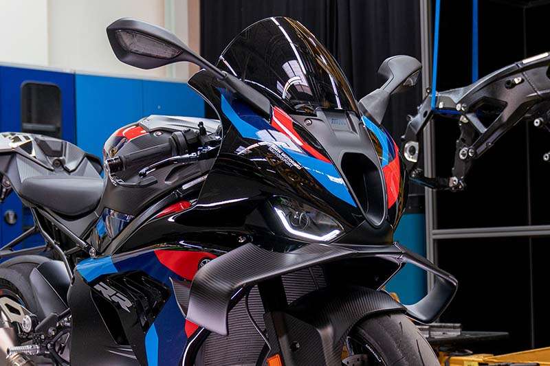 bmw m 1000 rr 2027 04