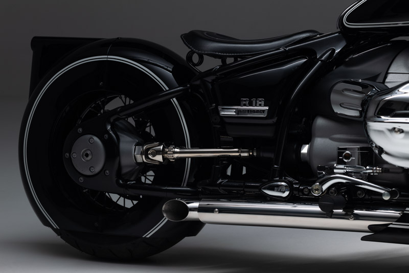 BMW R 18 Spirit of Passion 4