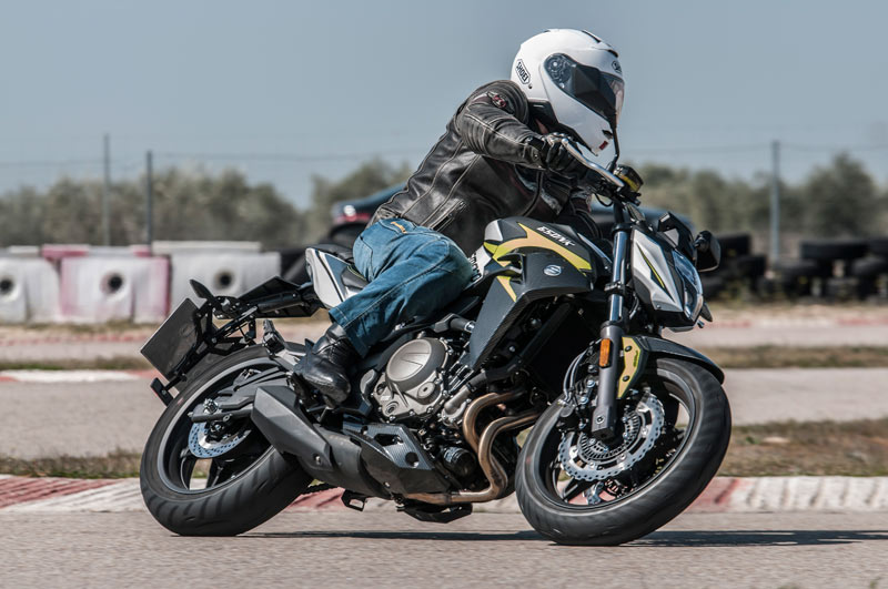cfmoto 650 nk 2019 prueba 2
