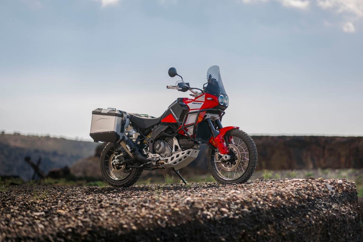 DUCATI DESERTX DISCOVERY 004 UC652592 High