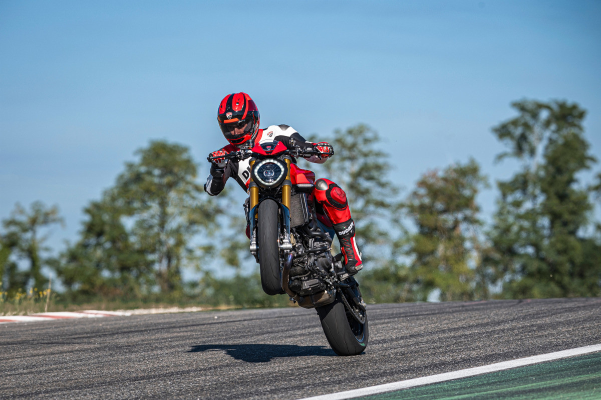 Ducati Monster SP 2023, tan gamberra y elitista como sus rivales ¿O más? (image)