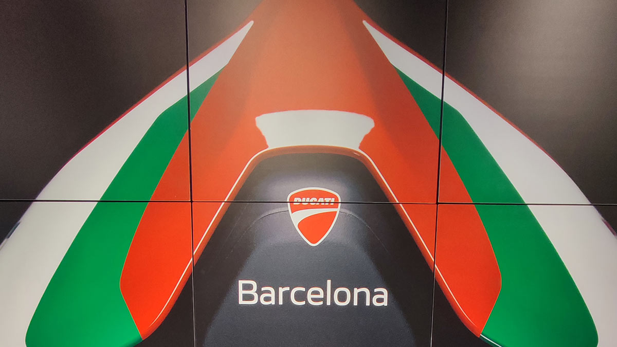 Fotos Ducati Barcelona inaugura sus nuevas instalaciones con la mejor compañía