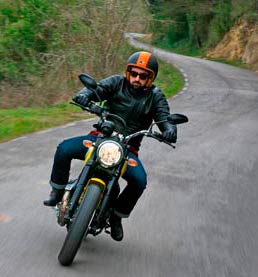 Frontal Ducati Scrambler