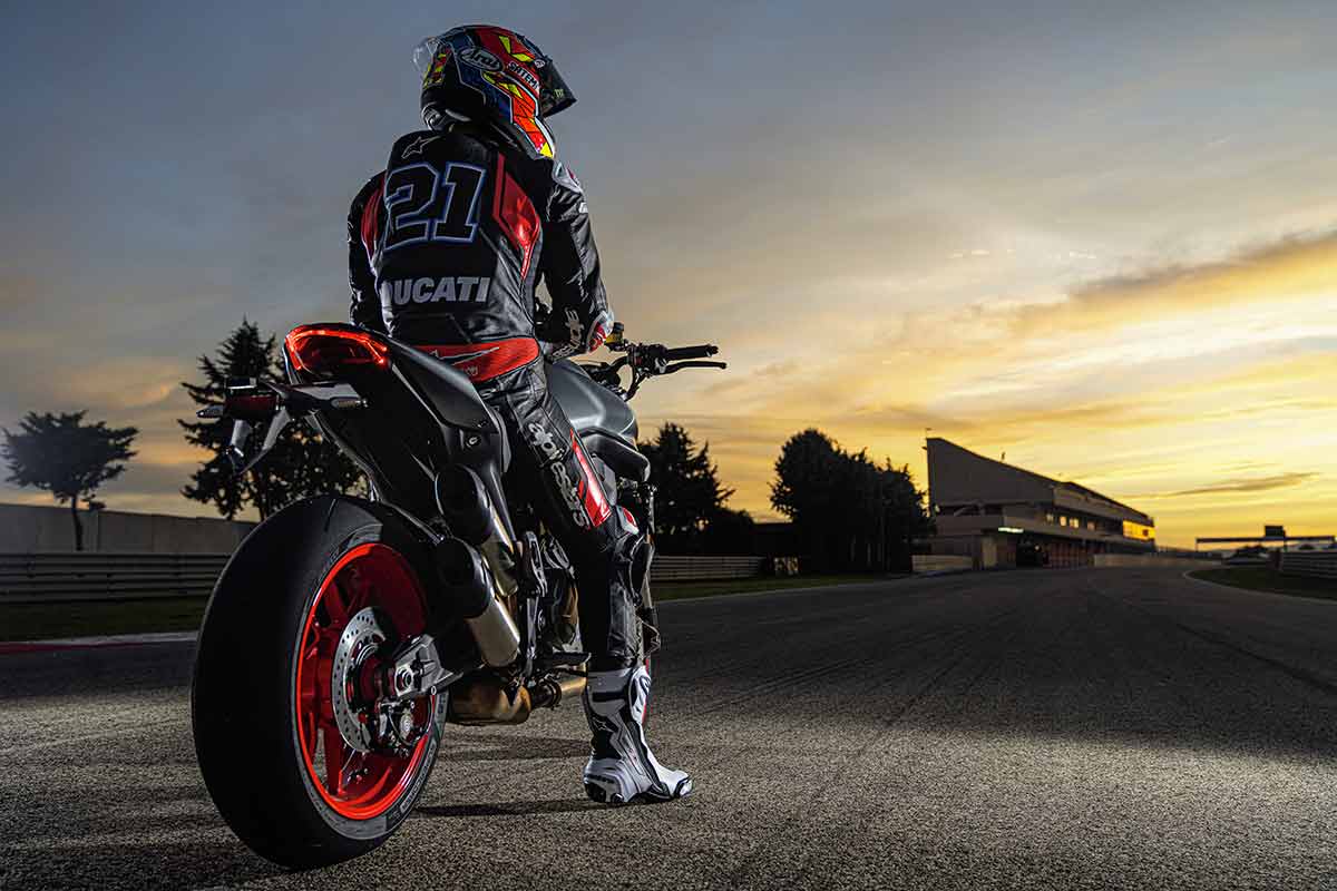 ¿Quieres conocer la nueva Ducati Monster?    (image)