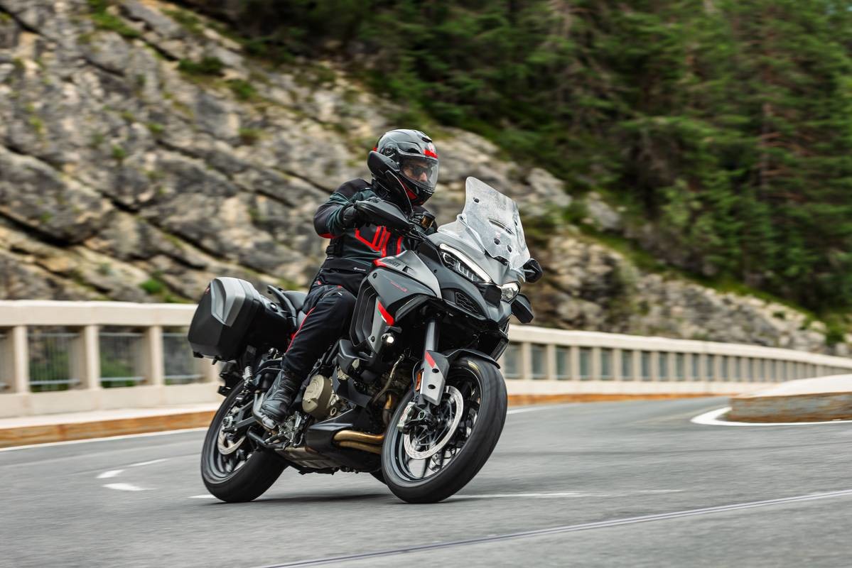 Fotos Así es la moto más viajera de Ducati que celebra 20 años de innovación constante