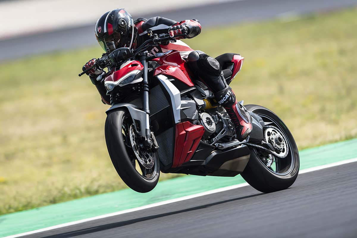 Fotos Ducati Streetfighter V2 y V4 SP 2022: Equilibrio y exclusividad (VIDEO)
