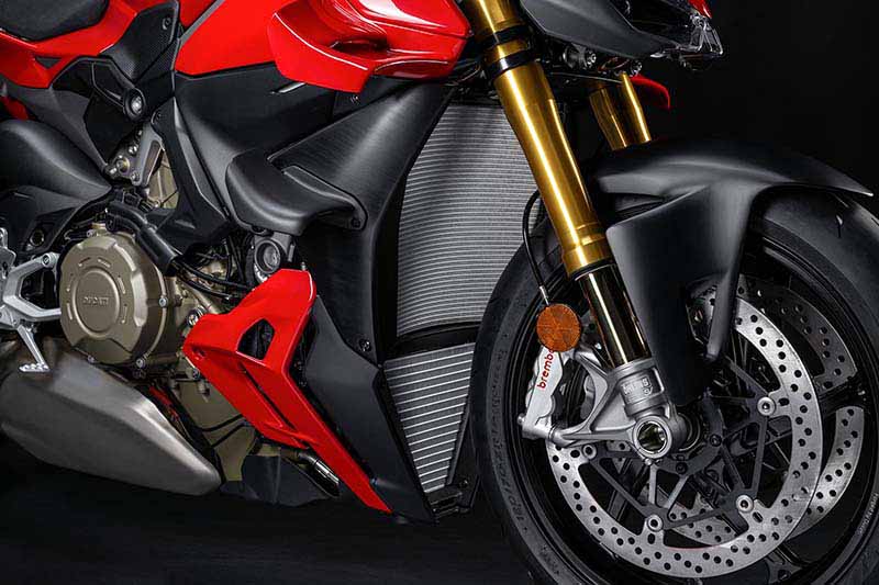 ducati streetrfighter v4 s 2025 01
