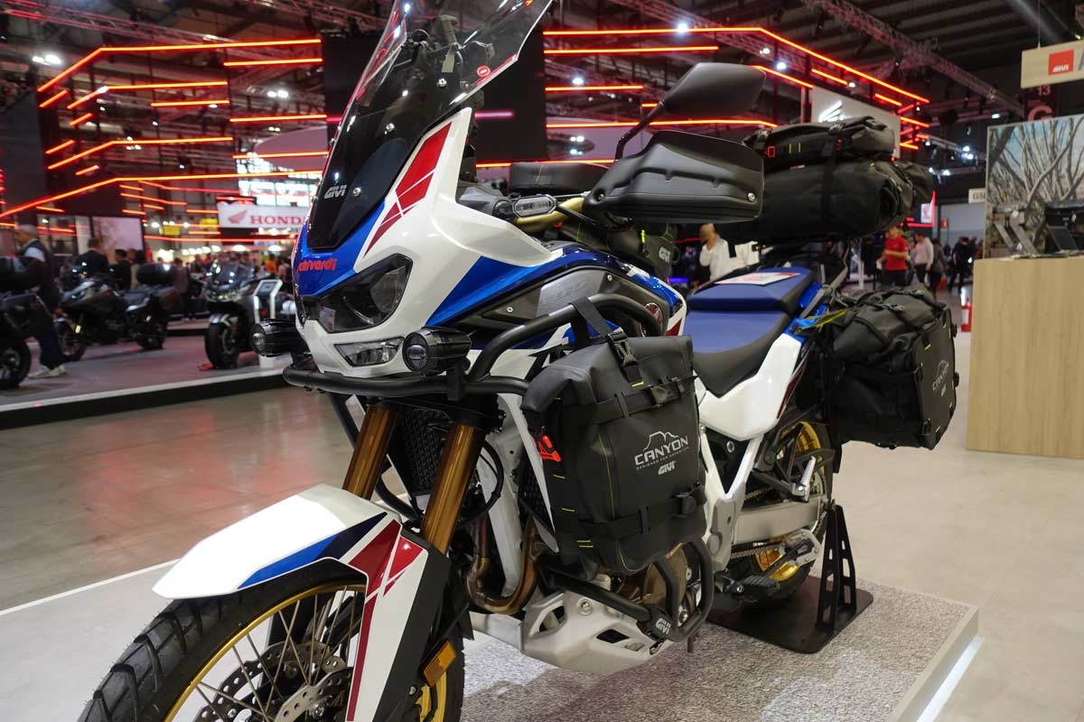 Fotos Givi presenta sus novedades en EICMA