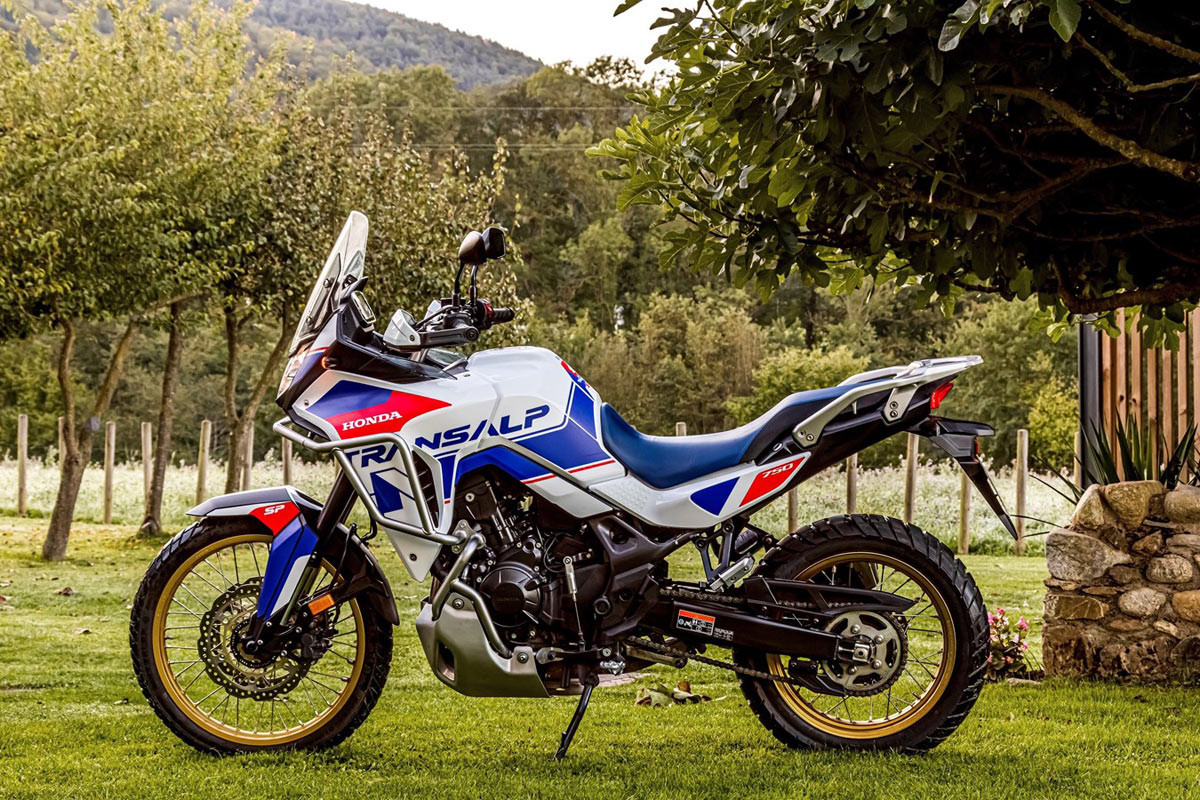 honda transalp 750 sp noticia 1