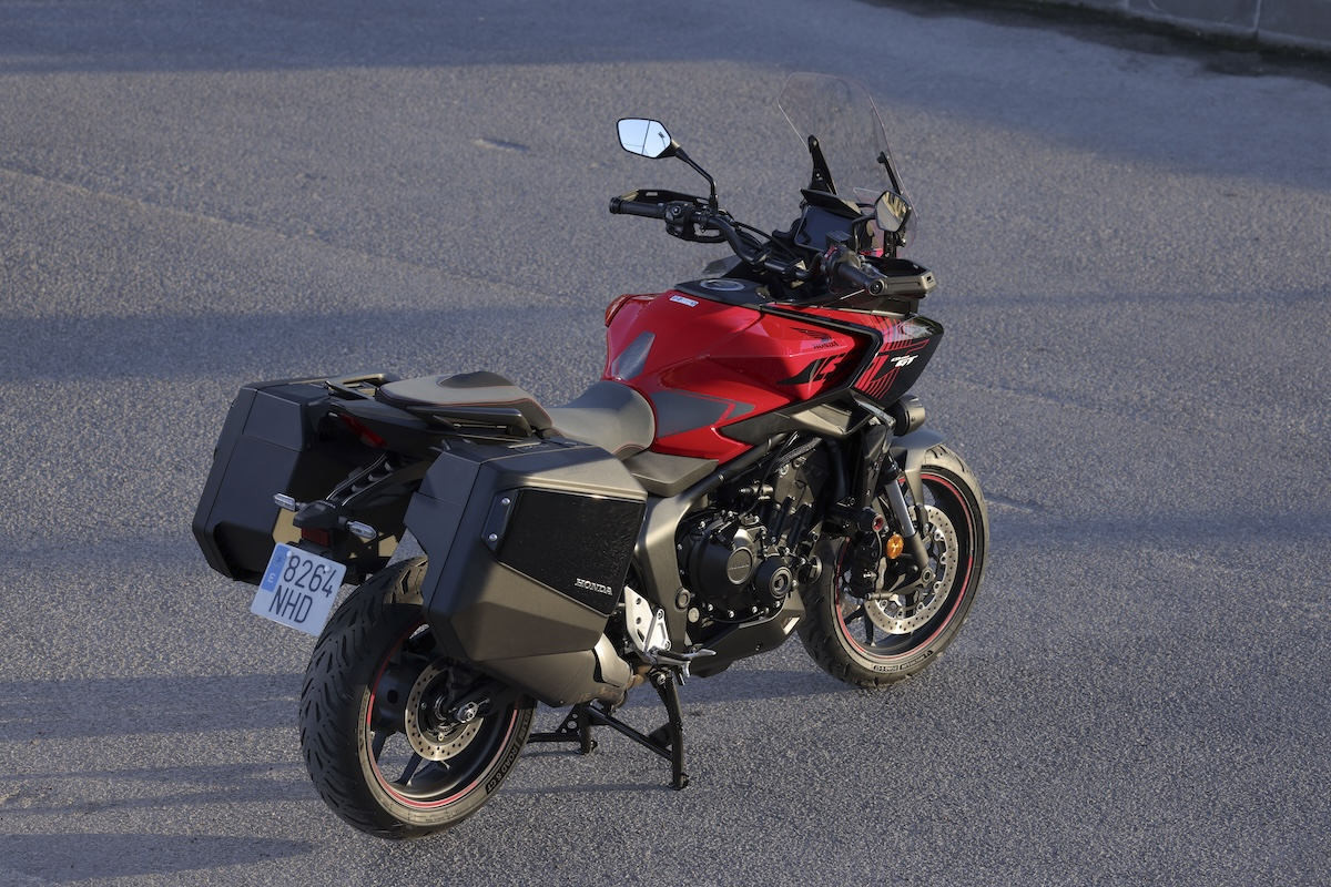 Trasera Honda CB1000GT