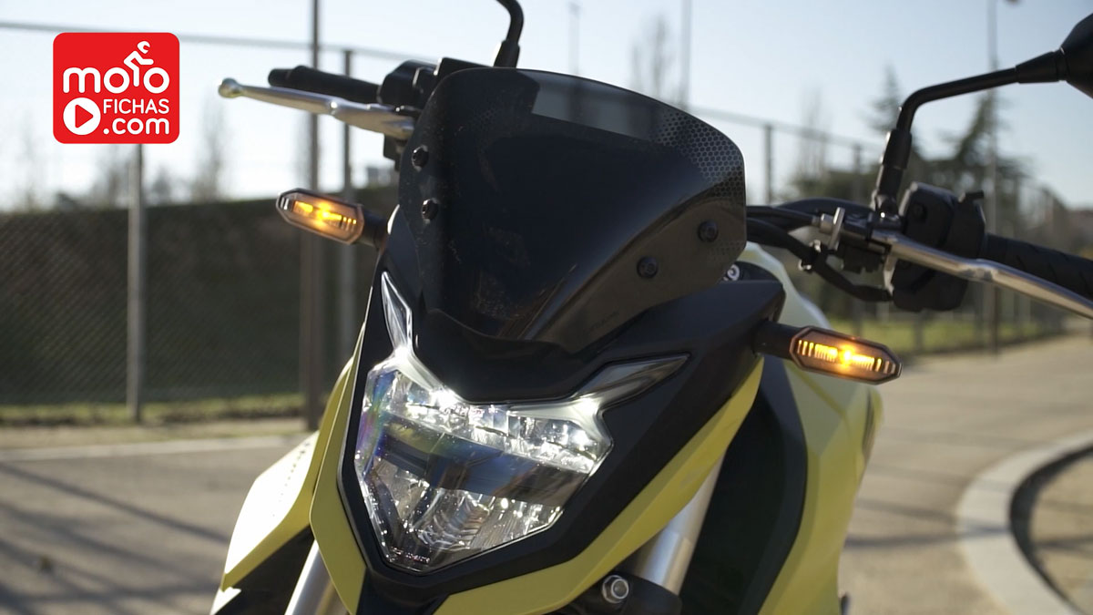 prueba video honda cb750 hornet 2023 7