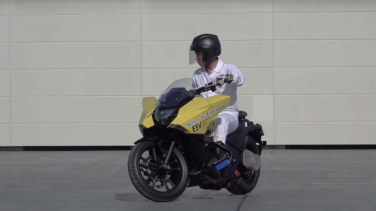 Honda continúa desarrollando el sistema Riding Assist (VIDEO) (image)