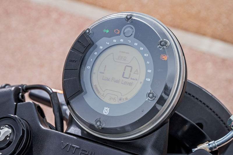 husqvarna vitpilen 401 2021 prueba instrumentacion