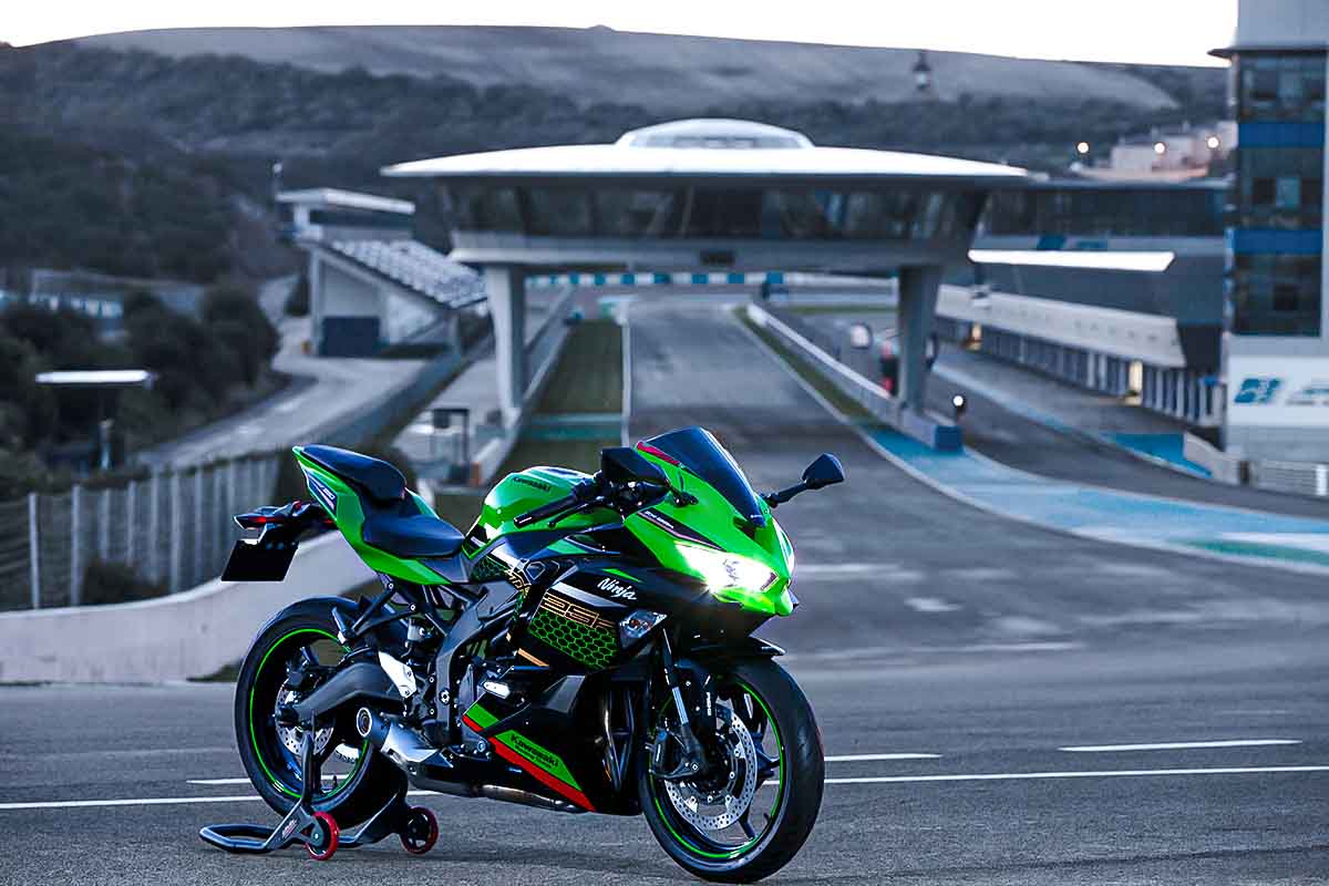 Fotos Kawasaki Ninja ZX-25R: precio y todos los detalles (VIDEO)