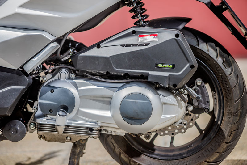 prueba keeway vieste 300 texto 3