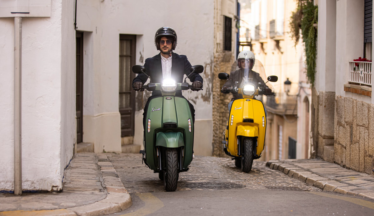 Fotos Alquila una moto durante tus vacaciones en España