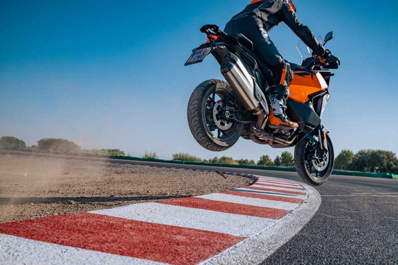 ktm 1390 super adventure s evo 2025 accion