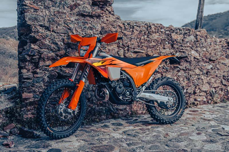 ▷ KTM 300 EXC 2026 Precio, ficha técnica, opiniones y ofertas