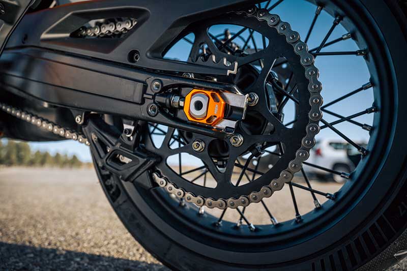 ktm 390 smc r 2025 04