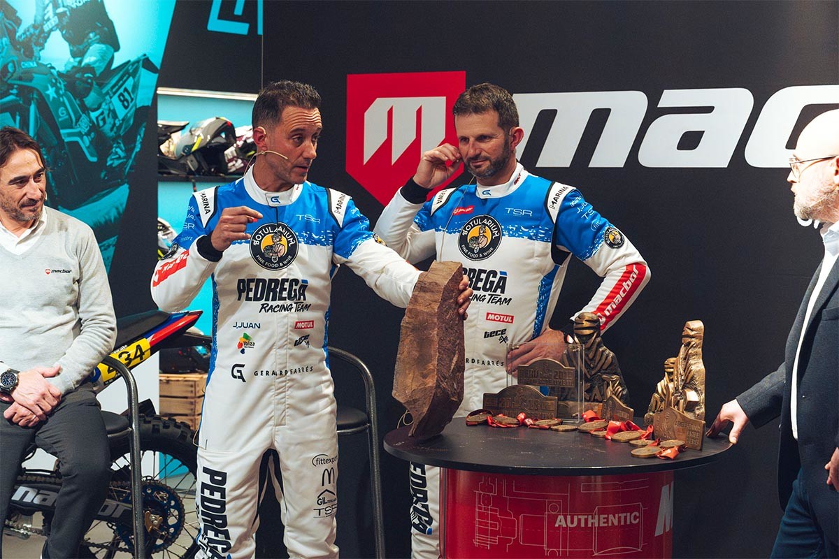 Fotos Gerard Farrés y Macbor están preparados para su nueva aventura en el Dakar