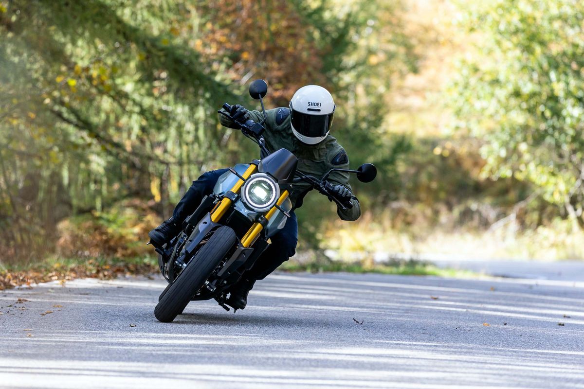 MOTOMORINI Primavera SeiemmezzoSCR 010
