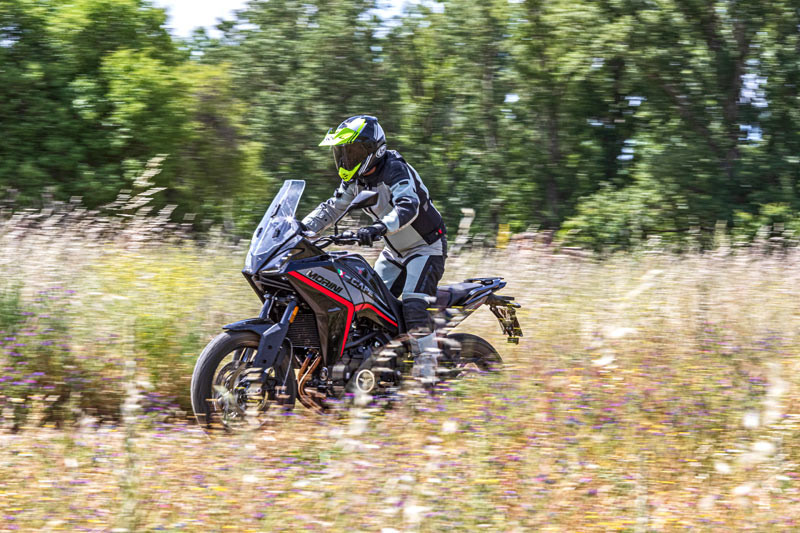 moto morini x cape 650 2023 prueba 17