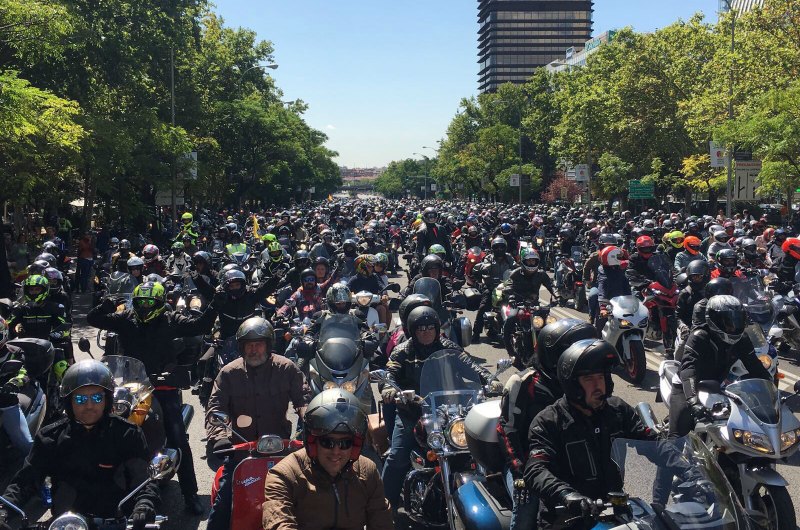 Manifestación en Madrid por la defensa de la moto (image)