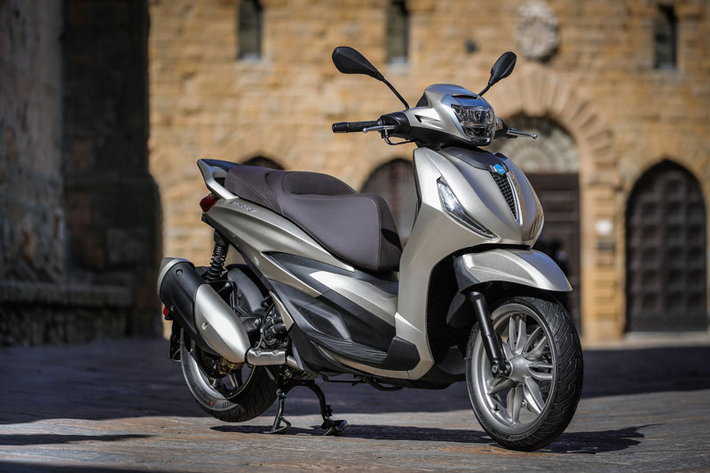 prueba piaggio beverly 300 400 2021 presentacion 5 frontal