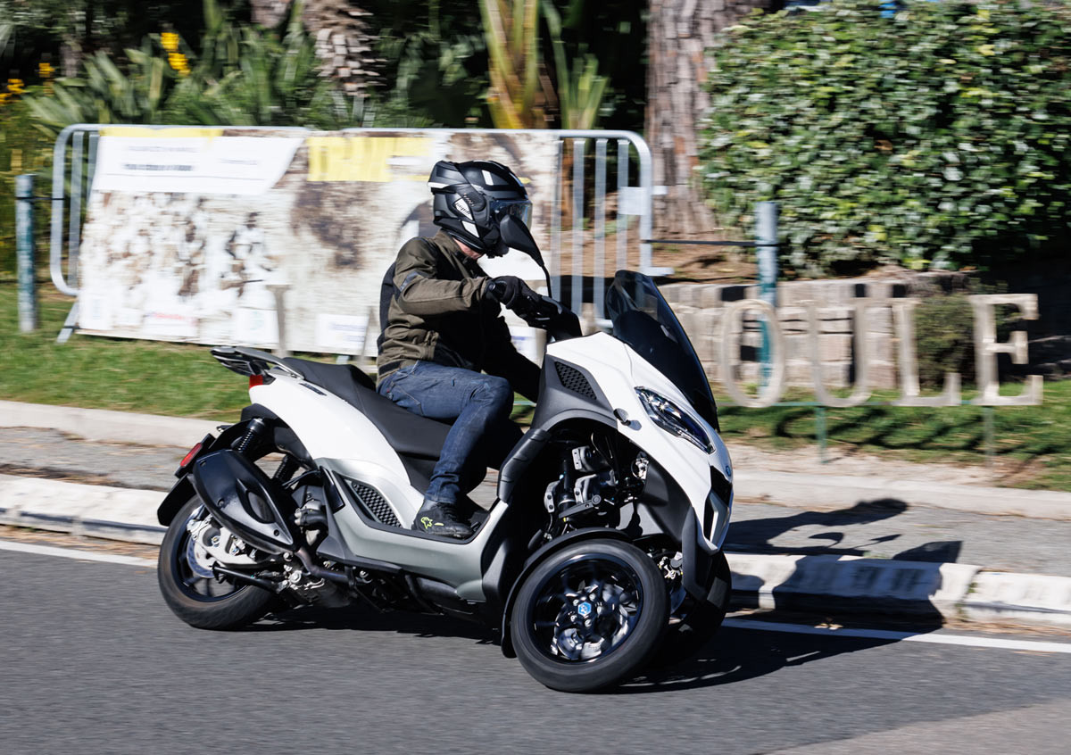 prueba piaggio mp3 310 2025 texto 2