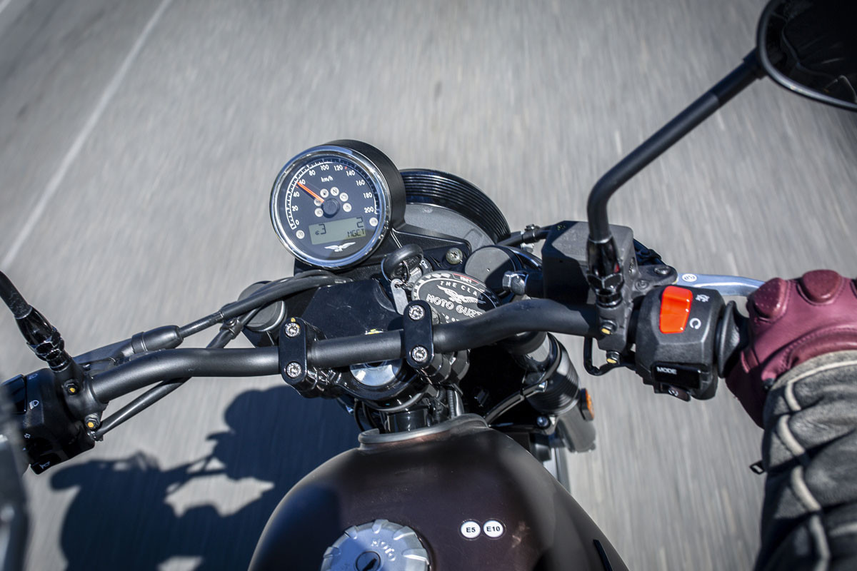 ? Cómo hacer una frenada de emergencia en moto