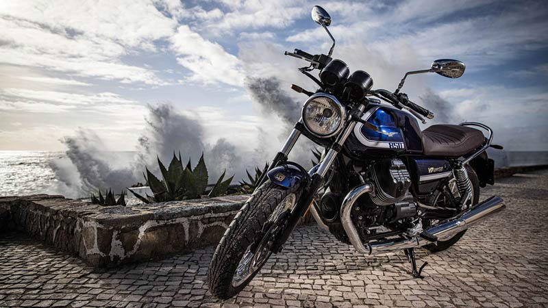 moto guzzi v7